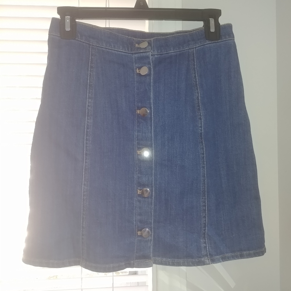 Skirt - Picture 1 of 3